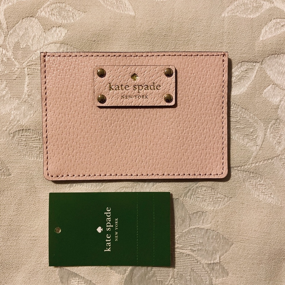 ❌SOLD❌ NWT Kate Spade Wellesley Graham card case